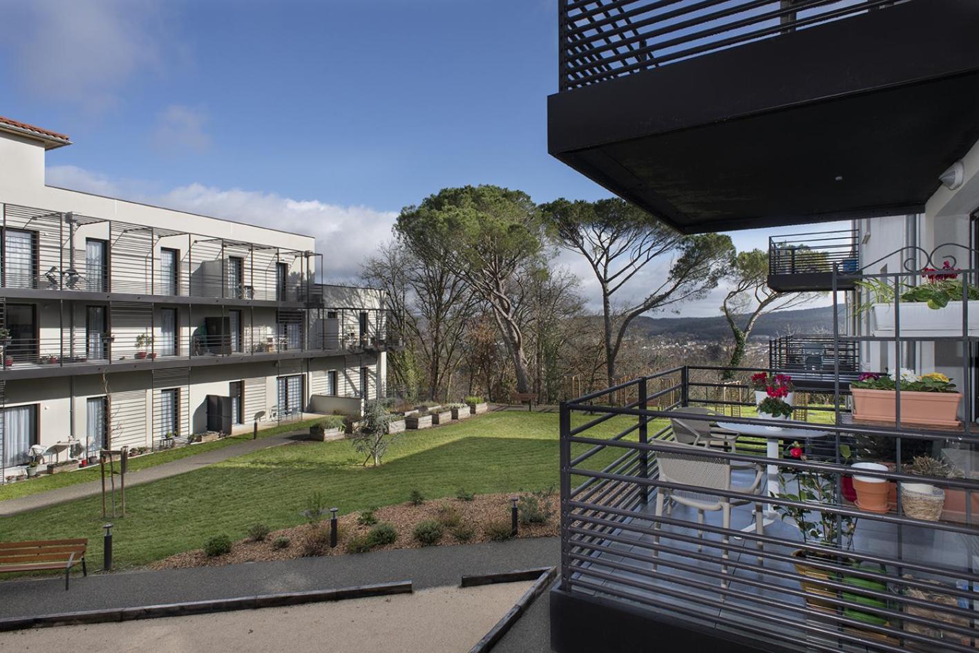Domitys L'Amarante Aparthotel Cahors Exterior foto