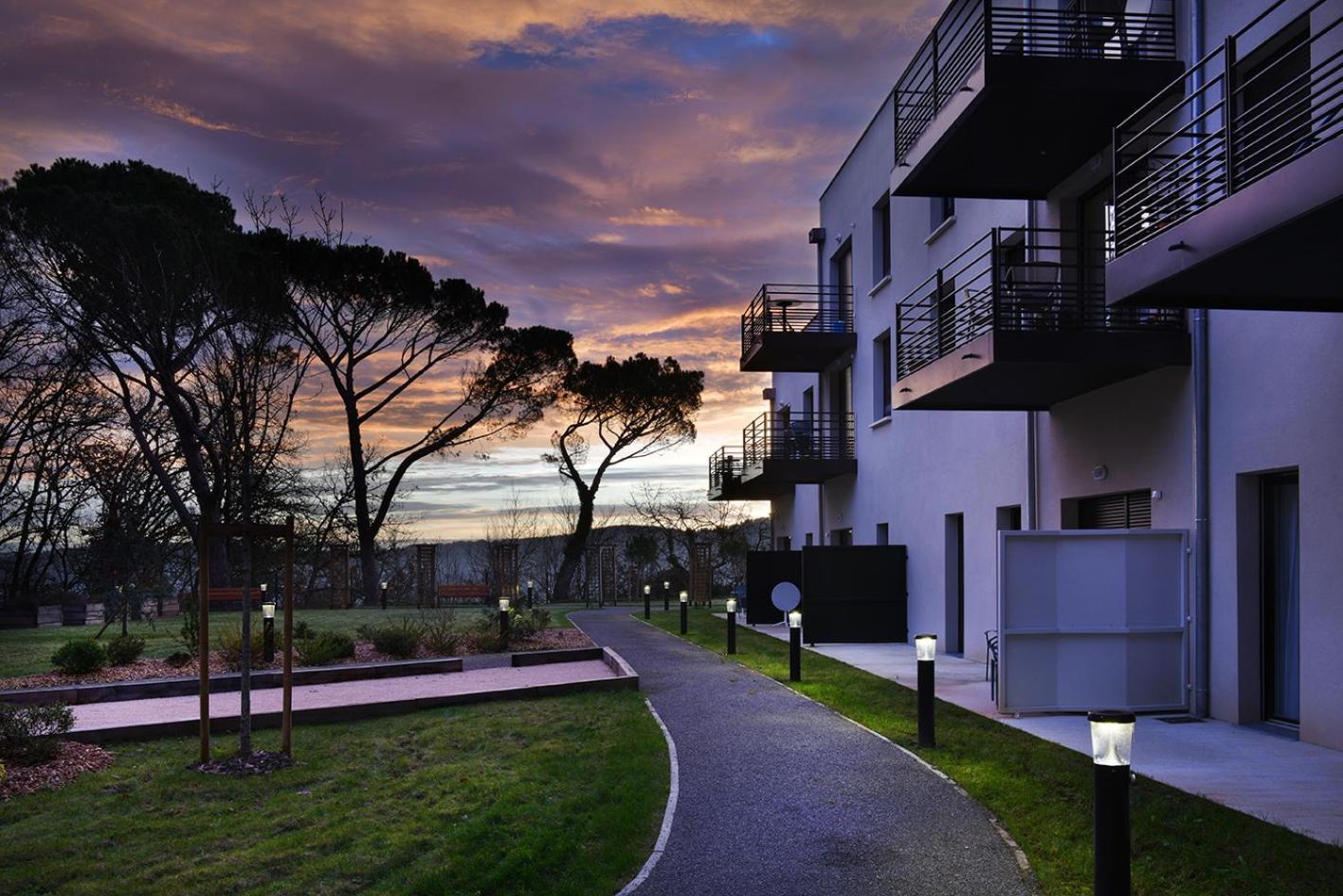 Domitys L'Amarante Aparthotel Cahors Exterior foto